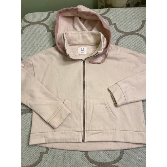 FABLETICS x DEMI LOVATO Valeria Crop Hoodie Zip Up - Picture 4 of 9